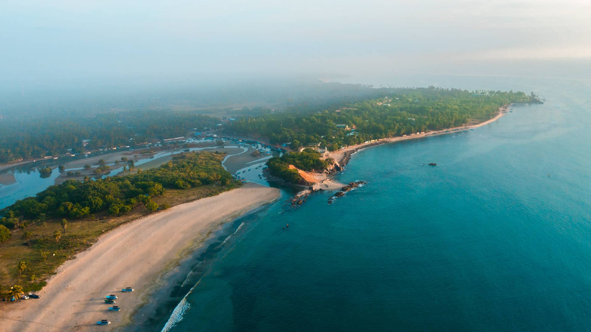 trincomalee-beach